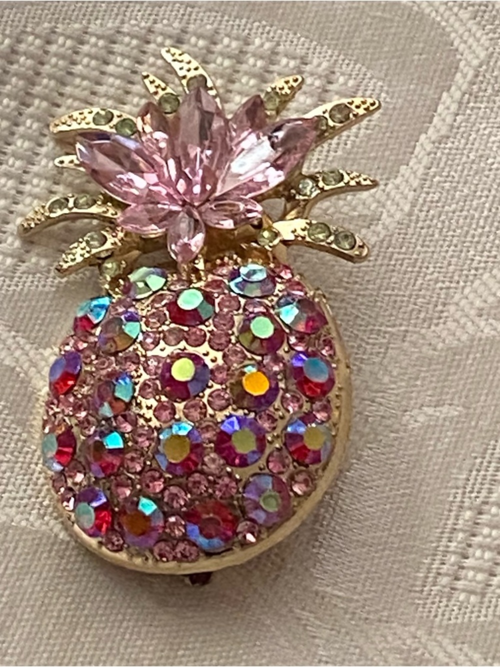 Brooch Pin Pink Pineapple Rhinestones Crystals 2.25”H X 1.5”W Beach Tropical